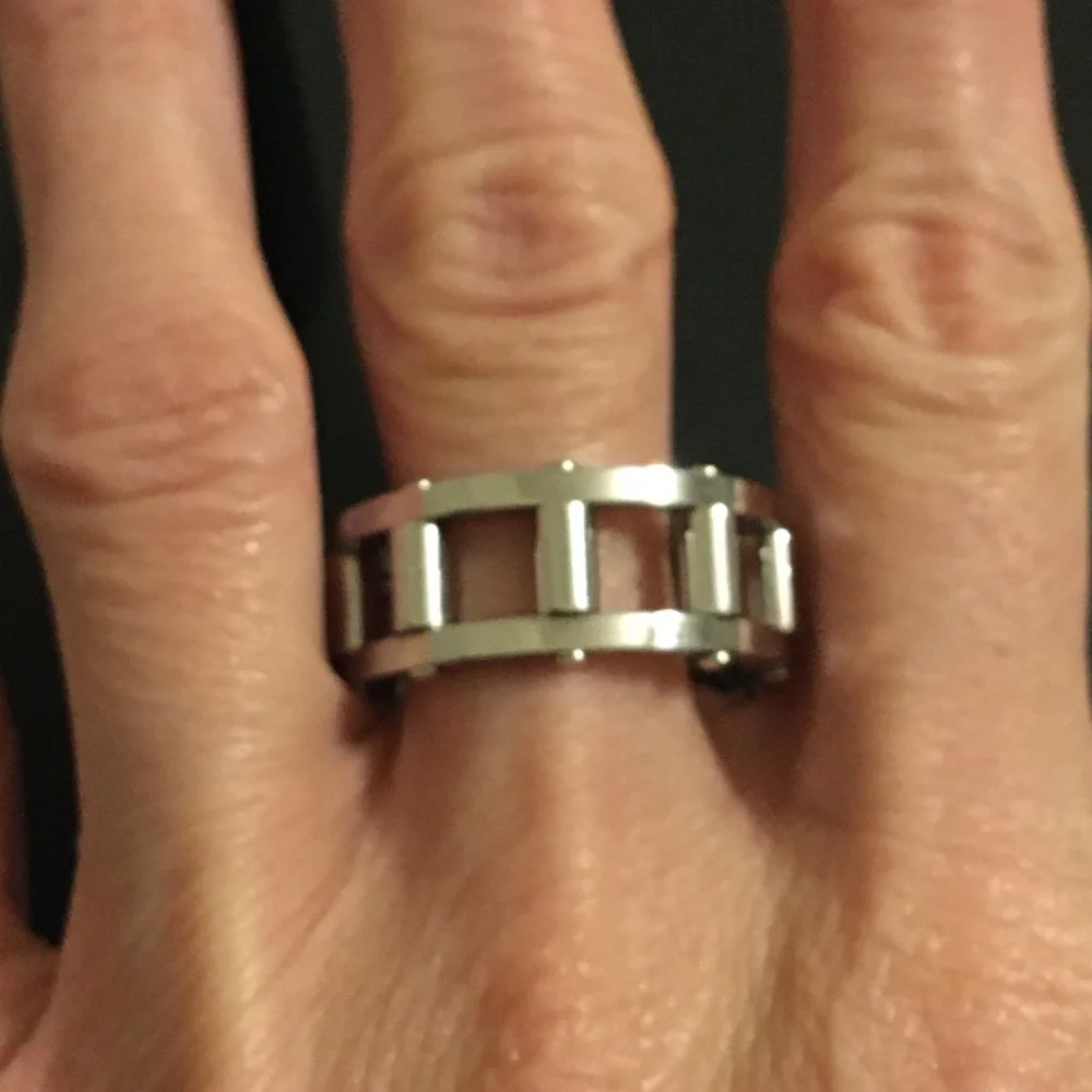 unbranded classic silver